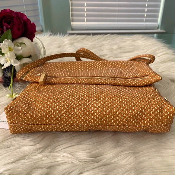 - NWT Hammitt VIP | Apricot Tan Snake/Brushed Gold | Med - Picture 6 of 12